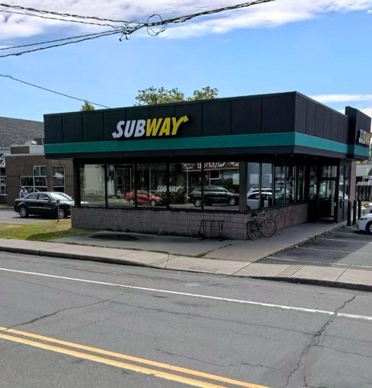 Façade - 990 Route Marie-Victorin, Sorel-Tracy, QC - Outdoor