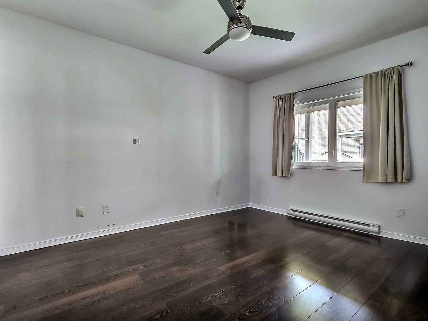 Chambre à coucher principale - 9-64 Rue De Bruxelles, Gatineau (Aylmer), QC - Indoor Photo Showing Other Room