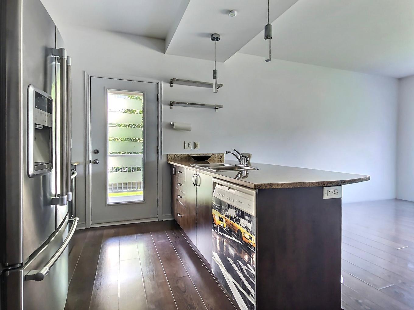 Cuisine - 9-64 Rue De Bruxelles, Gatineau (Aylmer), QC - Indoor Photo Showing Kitchen With Double Sink