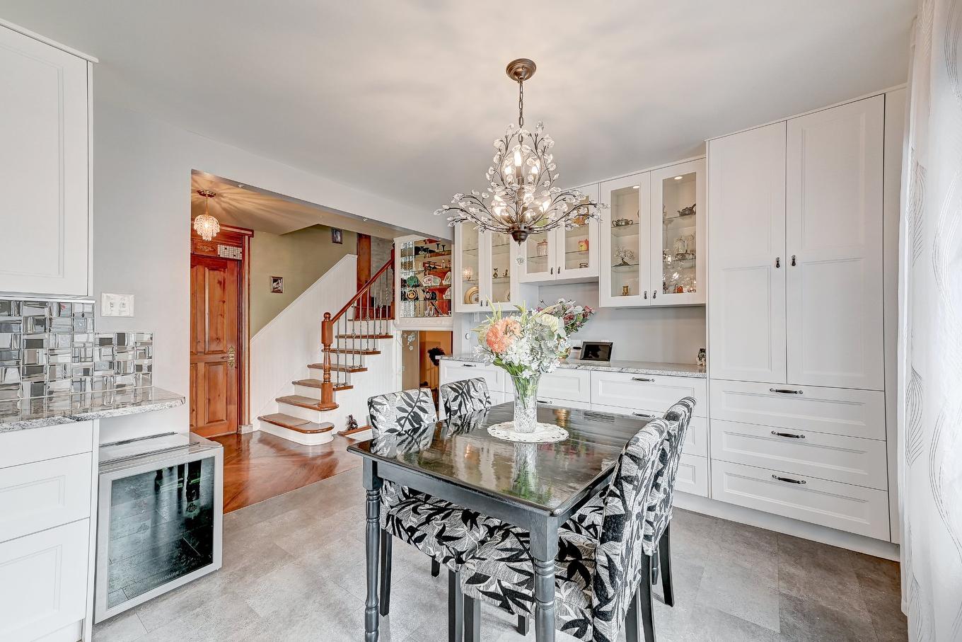 Dining room - 2290 Rue René, Longueuil (Le Vieux-Longueuil), QC - Indoor Photo Showing Dining Room