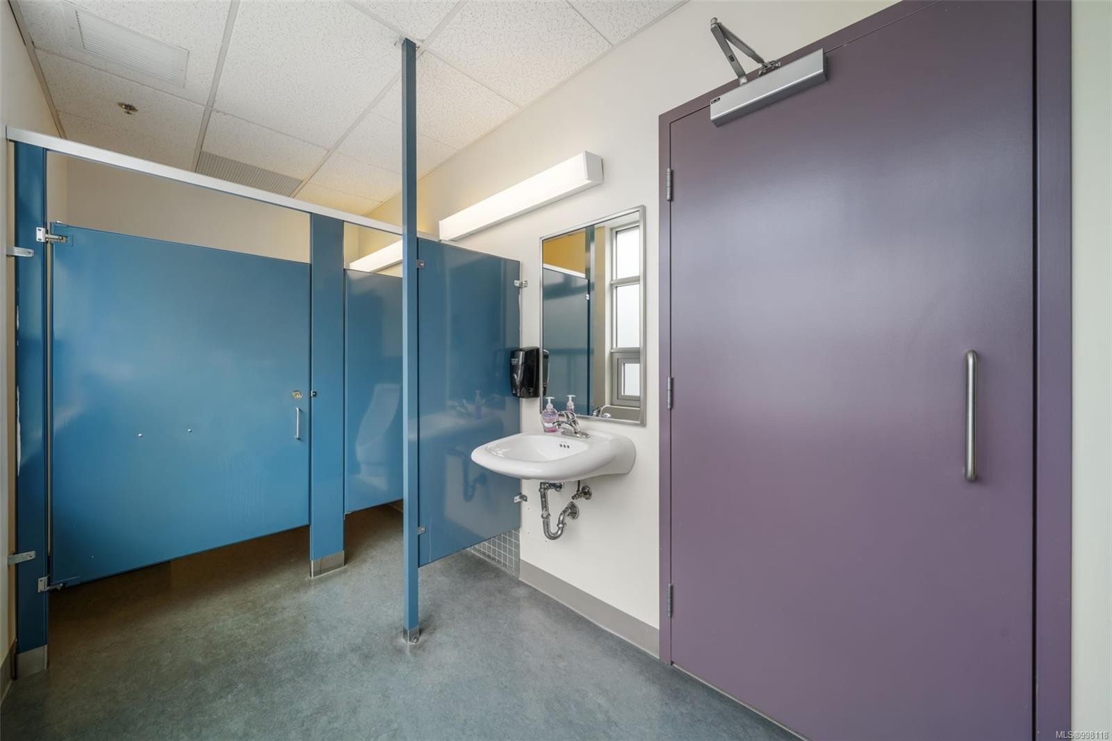 300-305-388 Harbour Rd, Victoria, BC