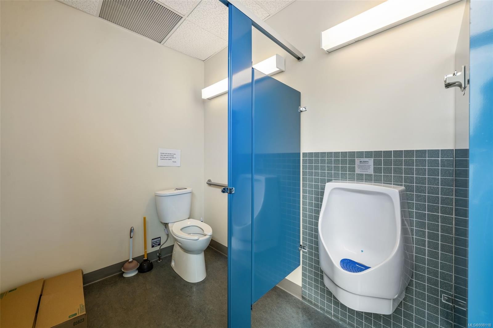 300-305-388 Harbour Rd, Victoria, BC