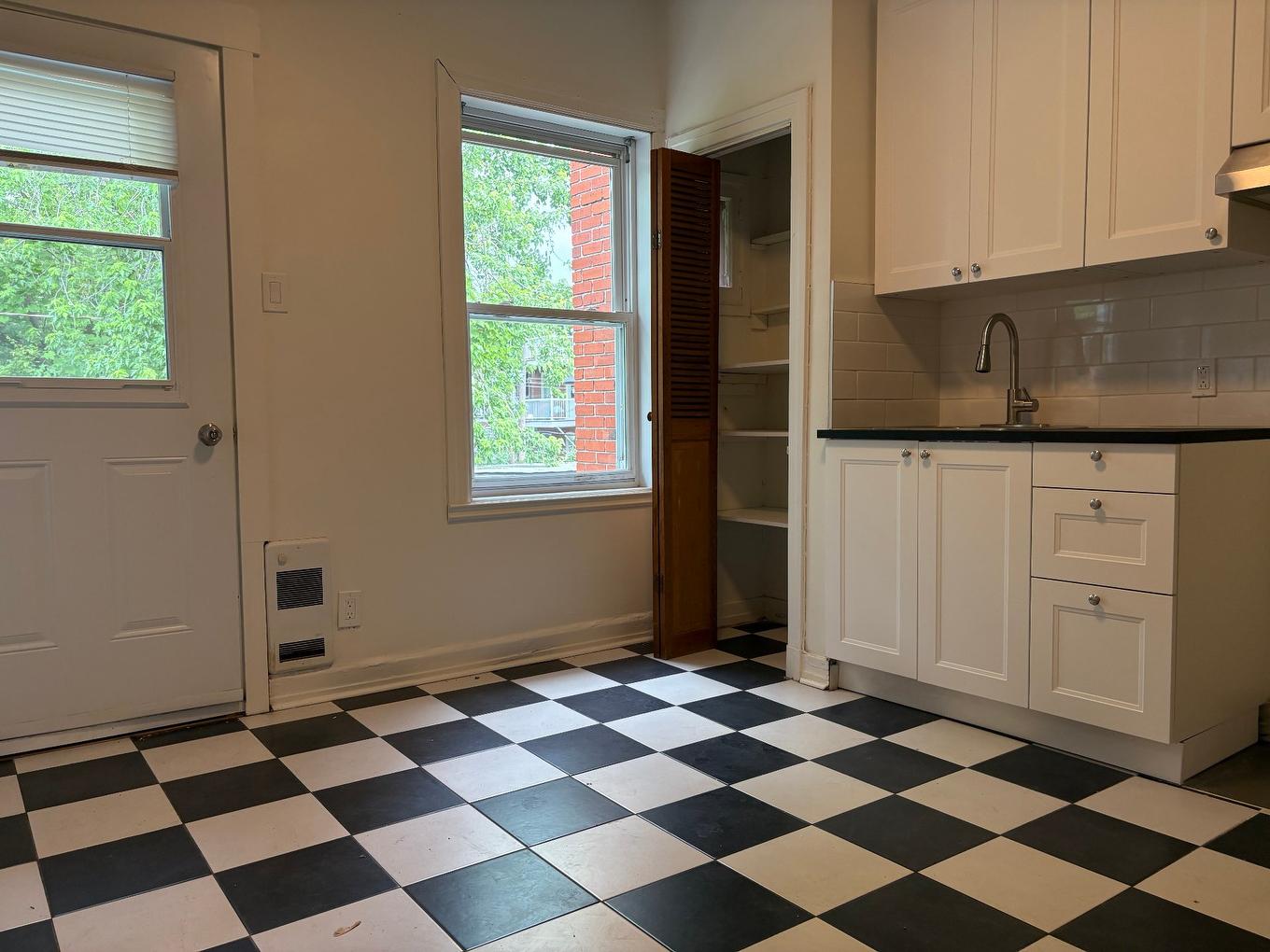 Kitchen - 3849 Rue Hochelaga, Montréal (Mercier/Hochelaga-Maisonneuve), QC - Indoor