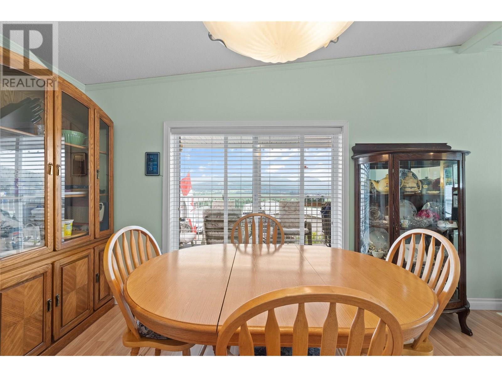 Dining - 1885 Tappen Notch Hill Road Unit# 48, Tappen, BC