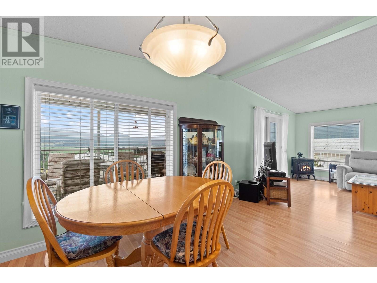 Dining - 1885 Tappen Notch Hill Road Unit# 48, Tappen, BC