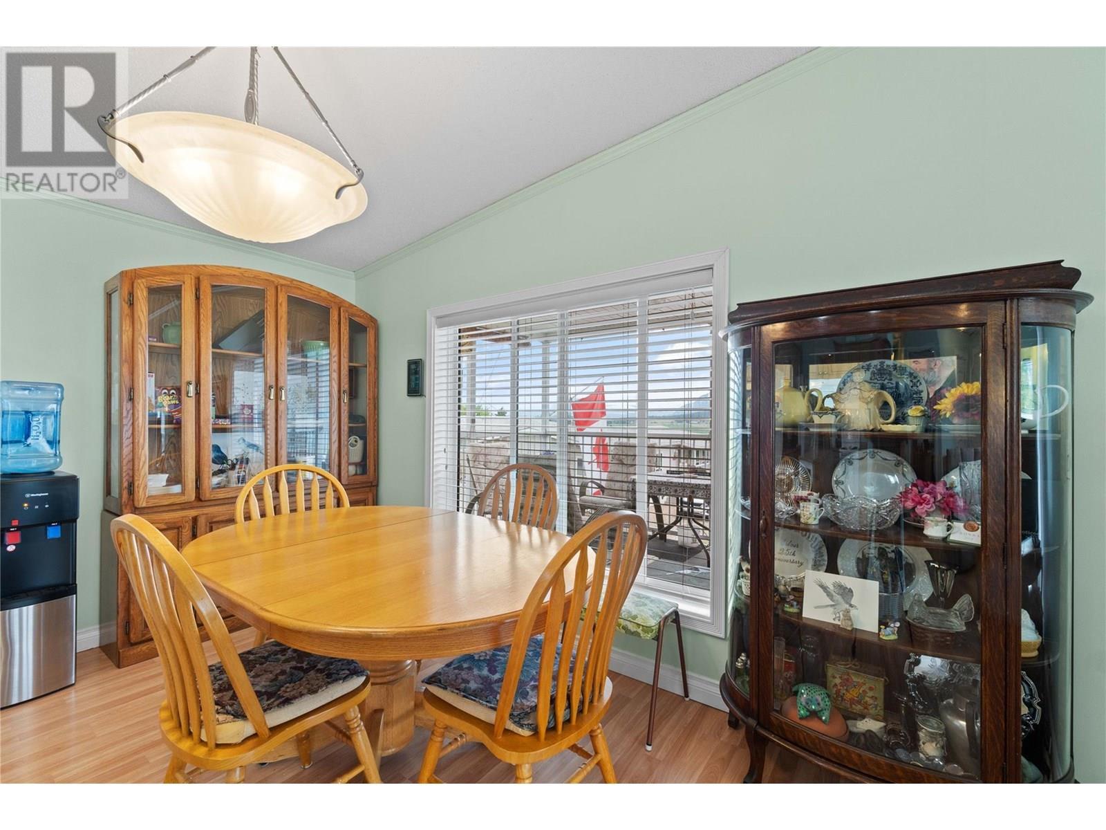 Dining - 1885 Tappen Notch Hill Road Unit# 48, Tappen, BC