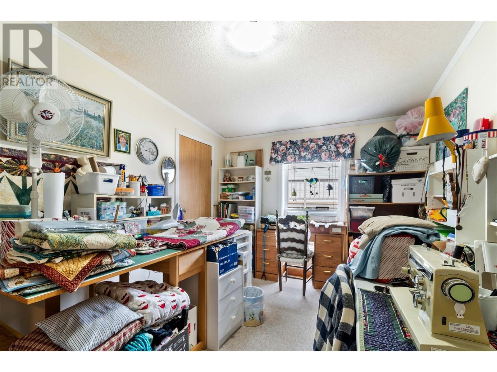 Second bedroom - 1885 Tappen Notch Hill Road Unit# 48, Tappen, BC