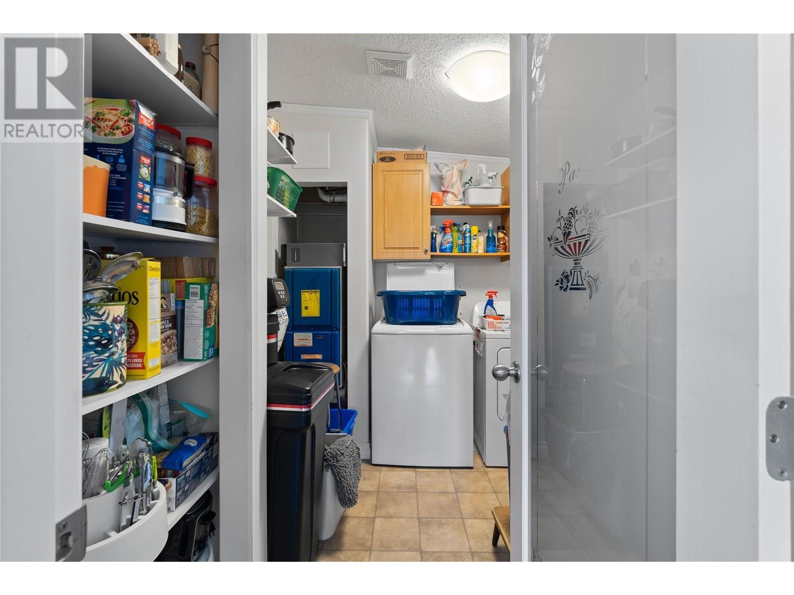 Laundry - 1885 Tappen Notch Hill Road Unit# 48, Tappen, BC