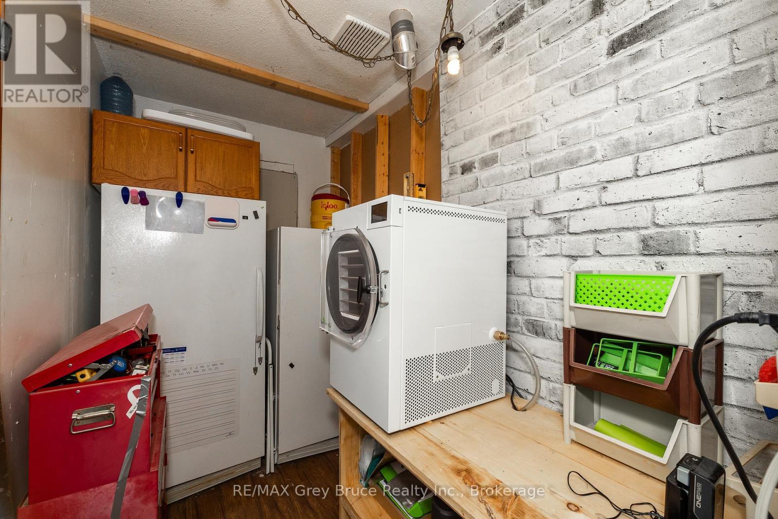 283 6 Concession, Arran-Elderslie, ON - Indoor Photo Showing Laundry Room