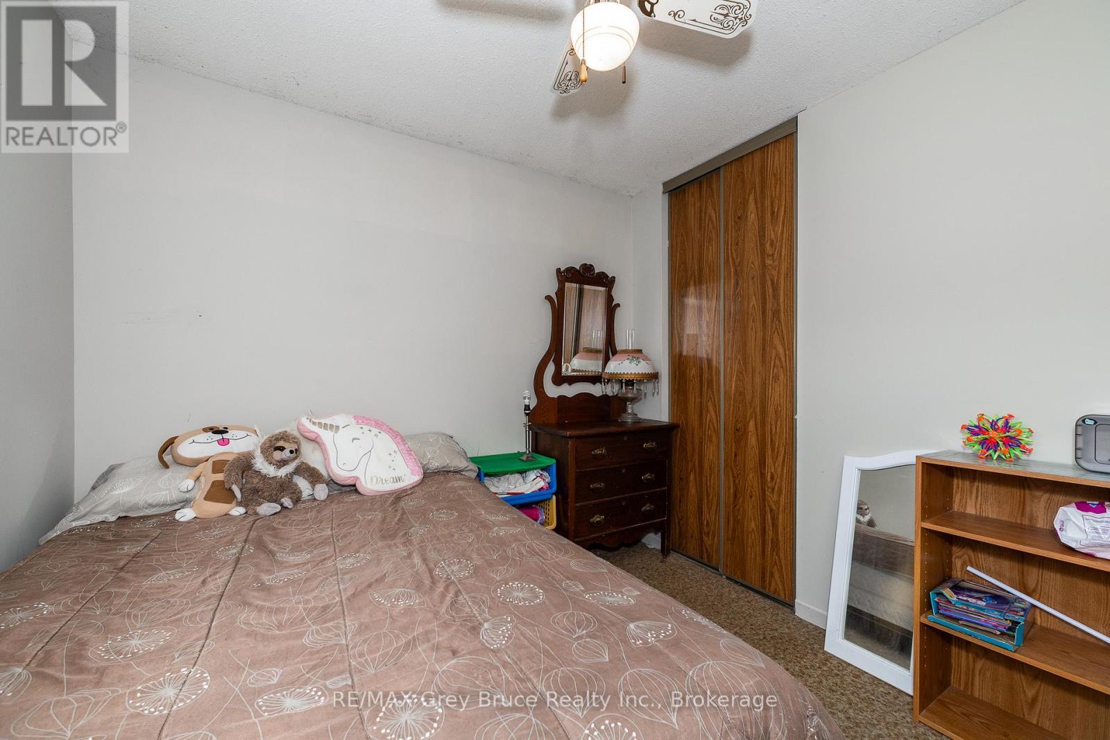 283 6 Concession, Arran-Elderslie, ON - Indoor Photo Showing Bedroom