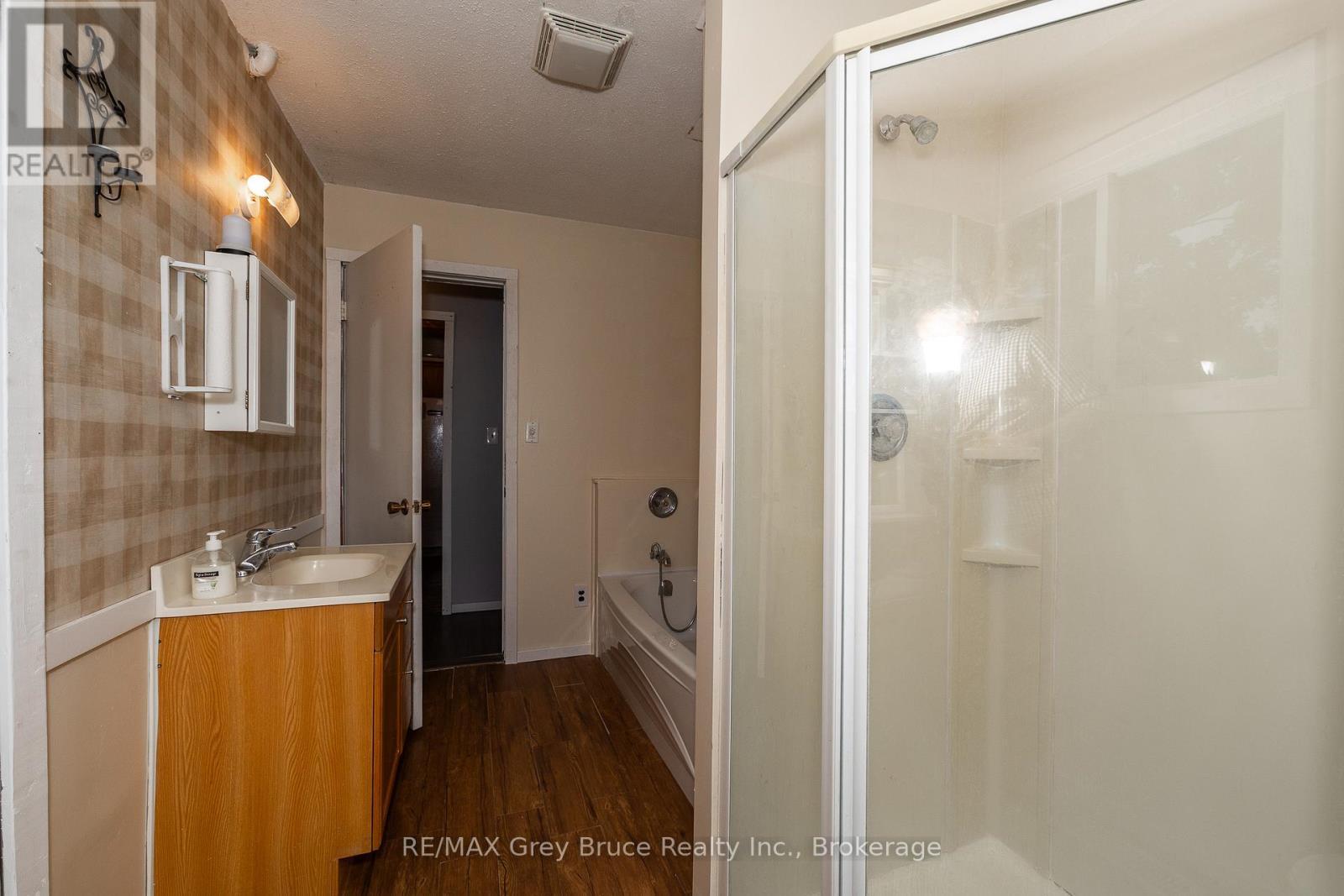283 6 Concession, Arran-Elderslie, ON - Indoor Photo Showing Bathroom