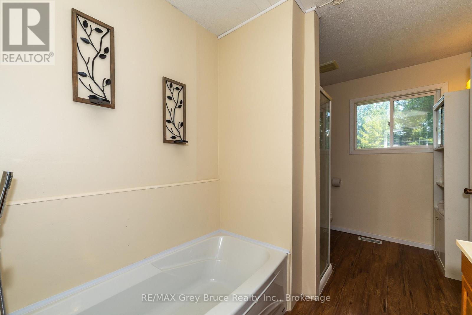 283 6 Concession, Arran-Elderslie, ON - Indoor Photo Showing Bathroom