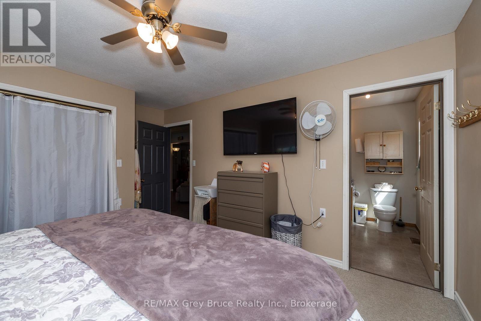 283 6 Concession, Arran-Elderslie, ON - Indoor Photo Showing Bedroom
