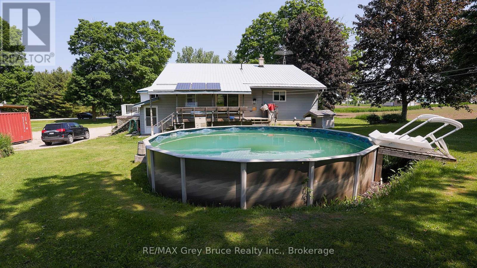 283 6 Concession, Arran-Elderslie, ON - Outdoor With Above Ground Pool With Backyard