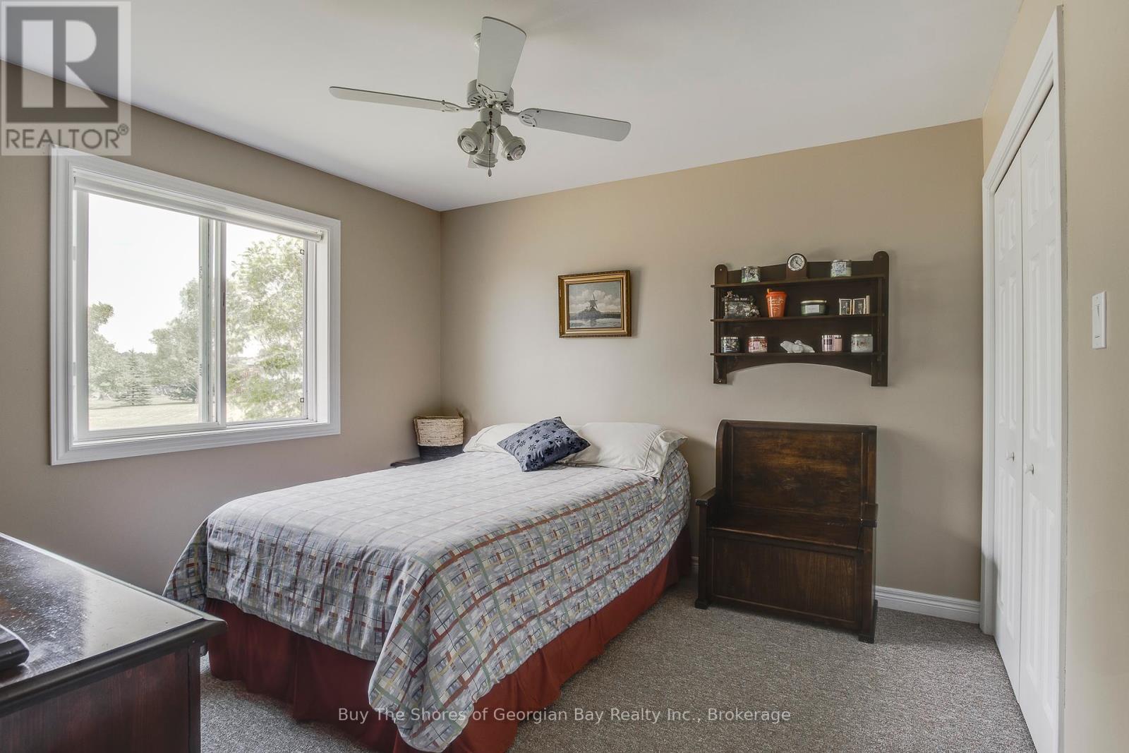 24 Marl Creek Drive, Springwater (Phelpston), ON - Indoor Photo Showing Bedroom