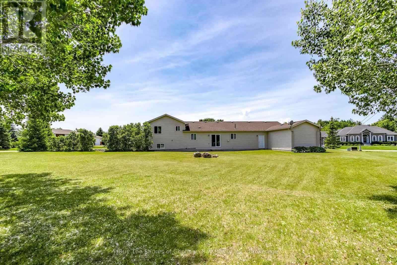 24 Marl Creek Drive, Springwater (Phelpston), ON - Outdoor