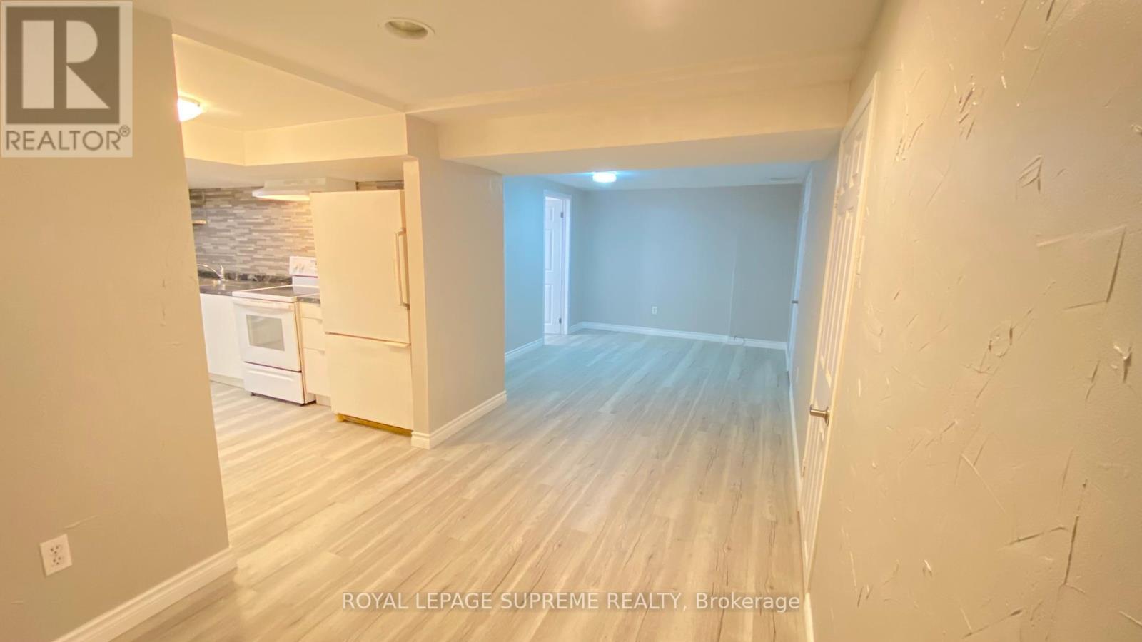 Bsmt - 22 Amblecote Pl, Hamilton, ON