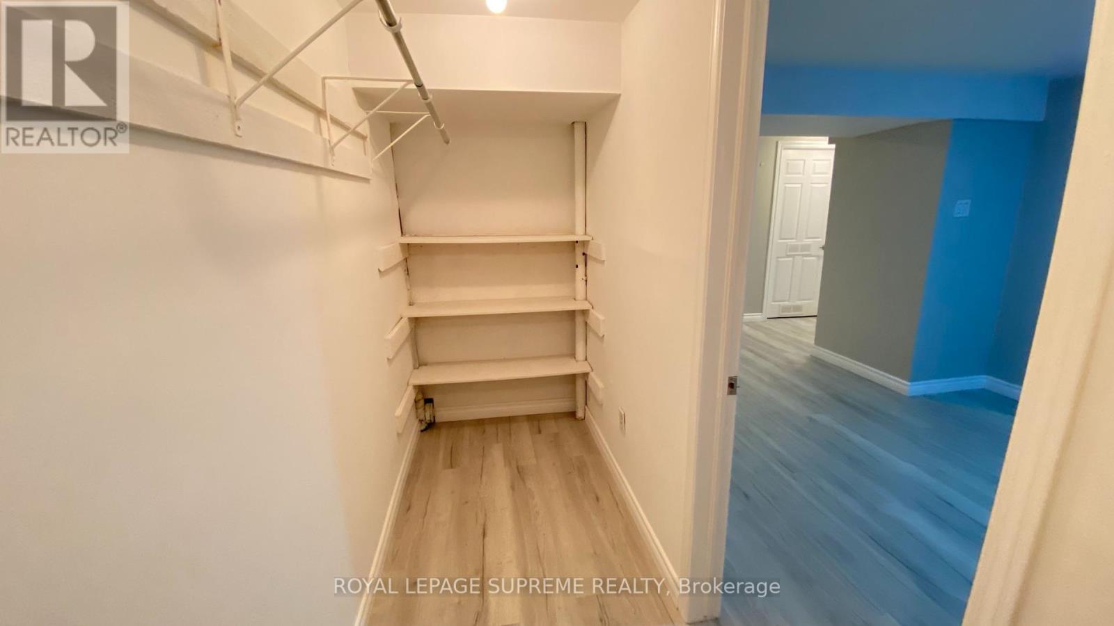 Bsmt - 22 Amblecote Pl, Hamilton, ON