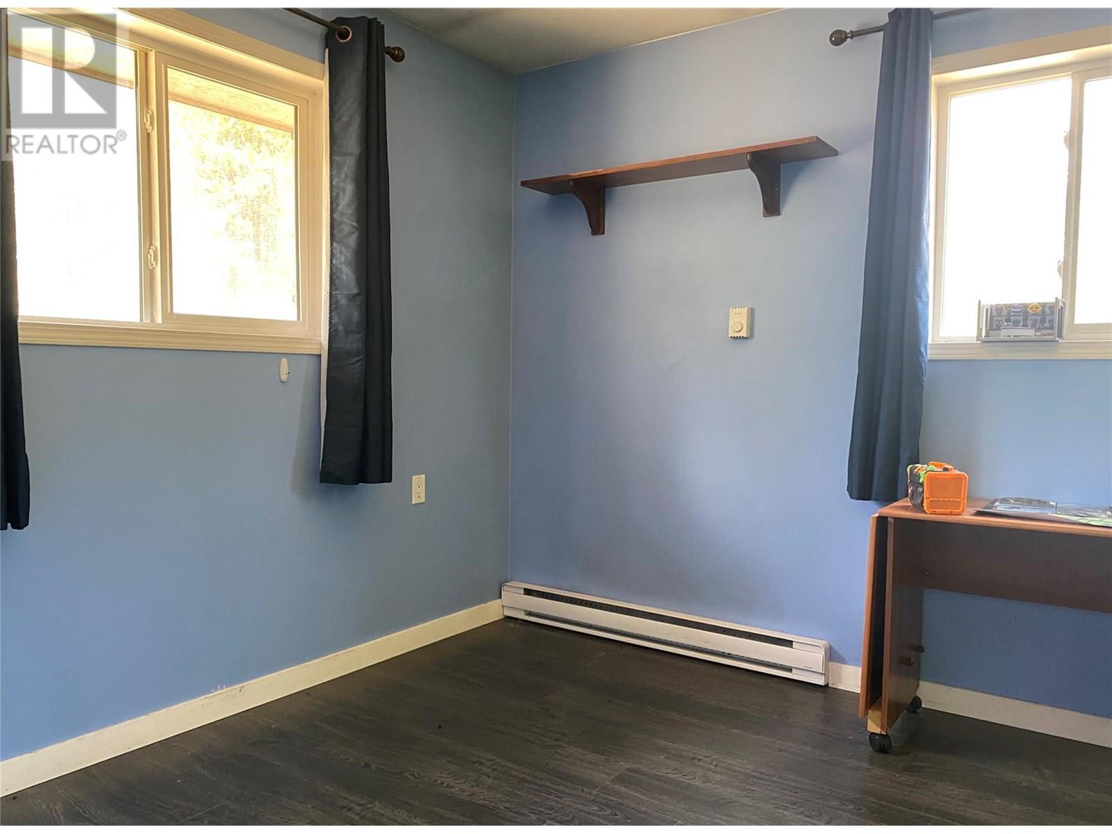 5325 Highway 33 Highway, Beaverdell, BC - Indoor Photo Showing Other Room