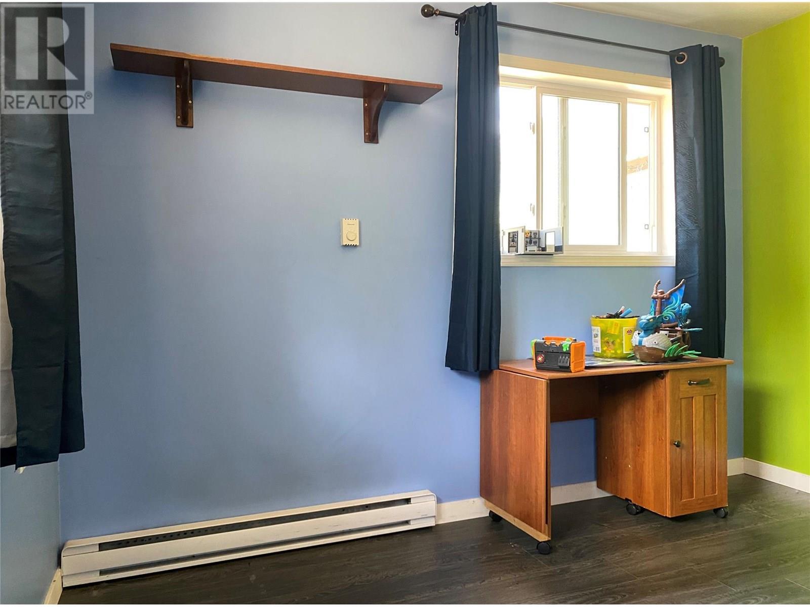 5325 Highway 33 Highway, Beaverdell, BC - Indoor