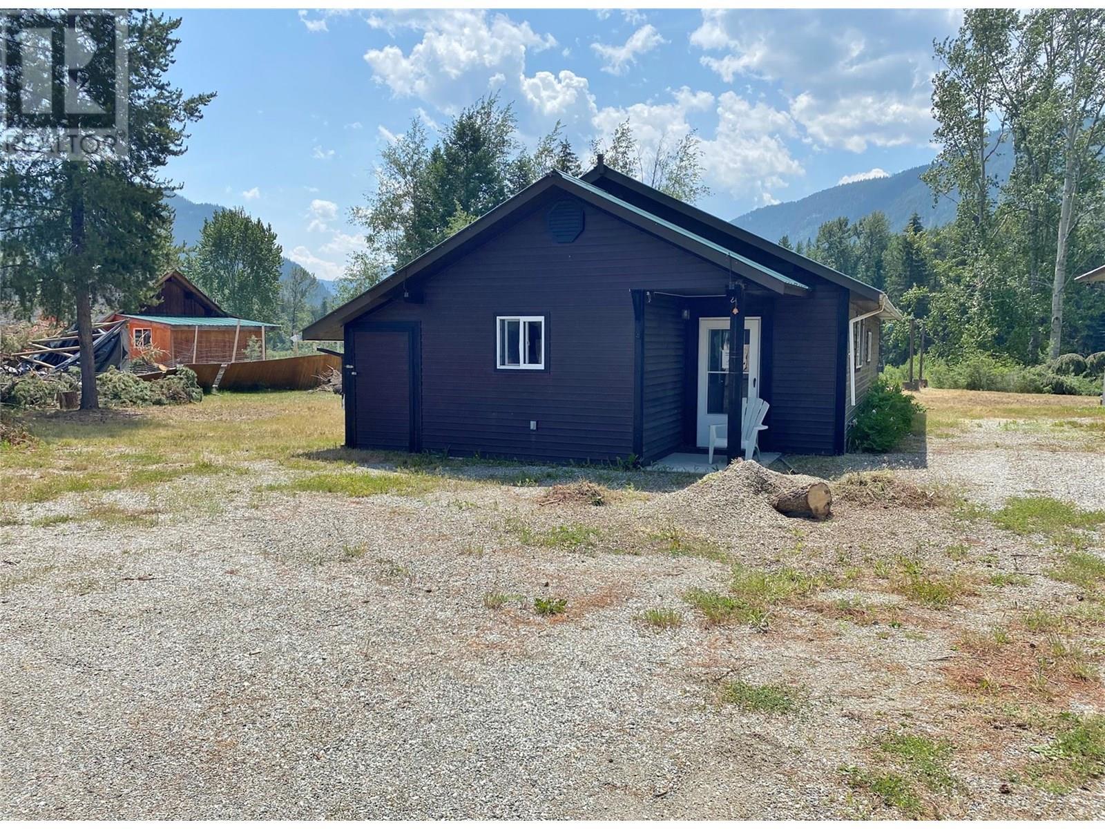 5325 Highway 33 Highway, Beaverdell, BC - Outdoor