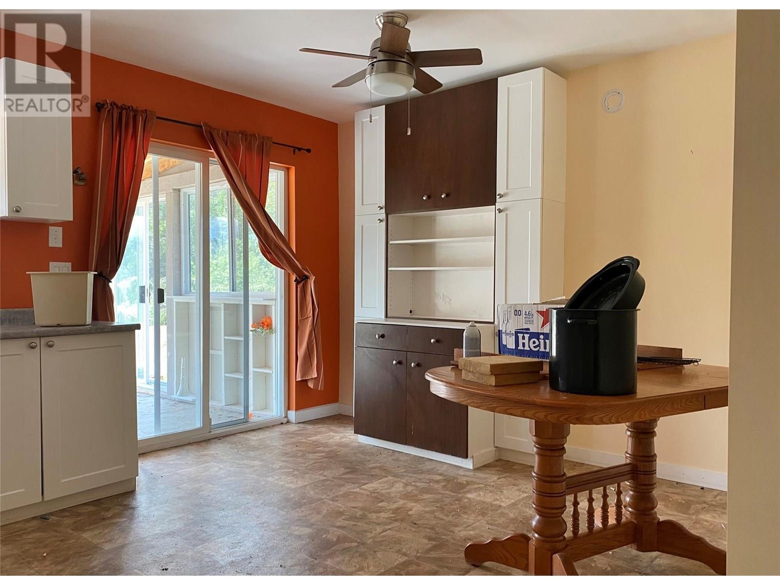 5325 Highway 33 Highway, Beaverdell, BC - Indoor Photo Showing Other Room