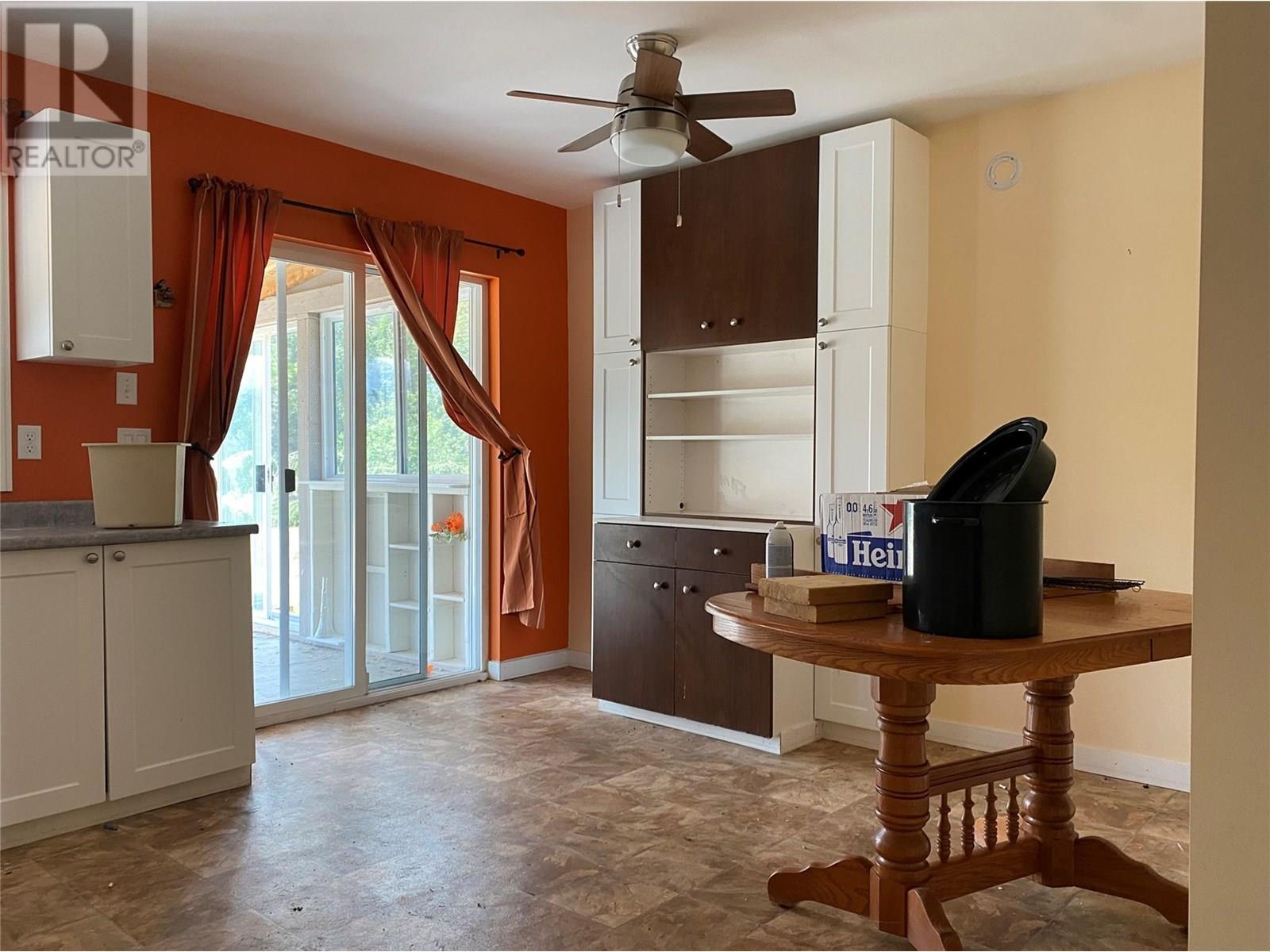 5325 Highway 33 Highway, Beaverdell, BC - Indoor