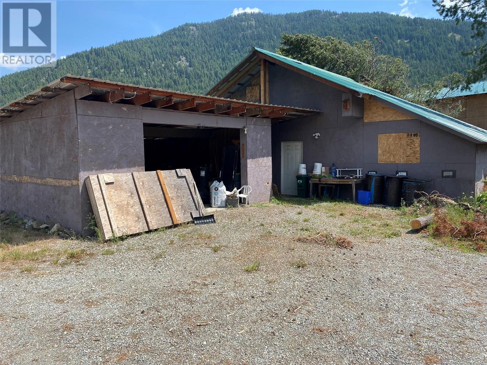 5325 Highway 33 Highway, Beaverdell, BC - Outdoor