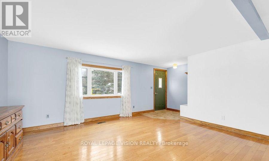 Land + Bldg - 1304 Hunt Club Road, Madoc, ON - Indoor Photo Showing Other Room