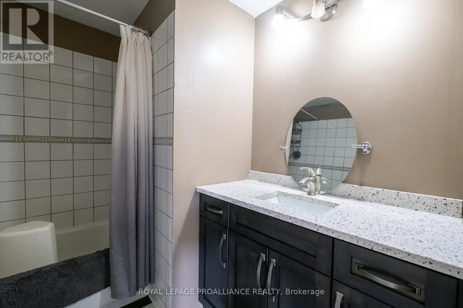 5 - 400 West Front Street, Stirling-Rawdon (Stirling Ward), ON