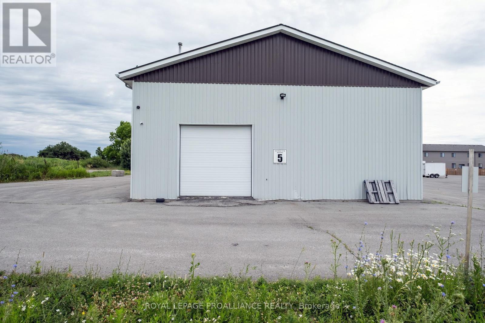 5 - 400 West Front Street, Stirling-Rawdon (Stirling Ward), ON