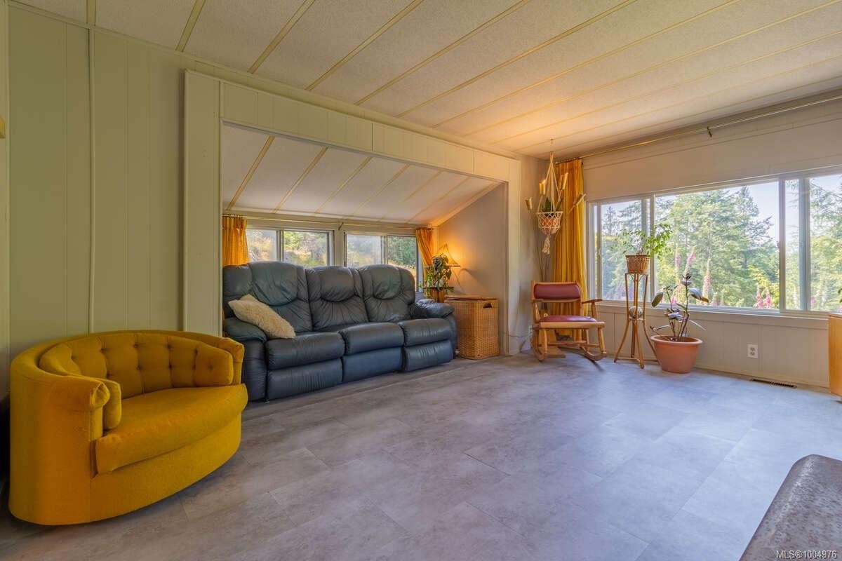 2620 Gunwhale Rd, Pender Island, BC