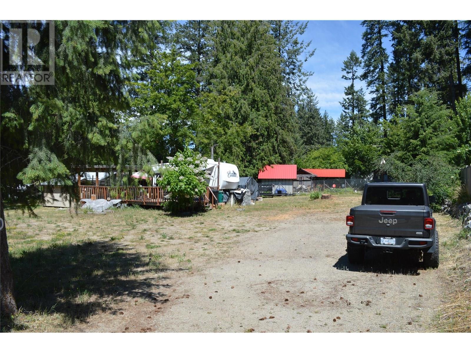 60 Kingsley Road, Christina Lake, BC