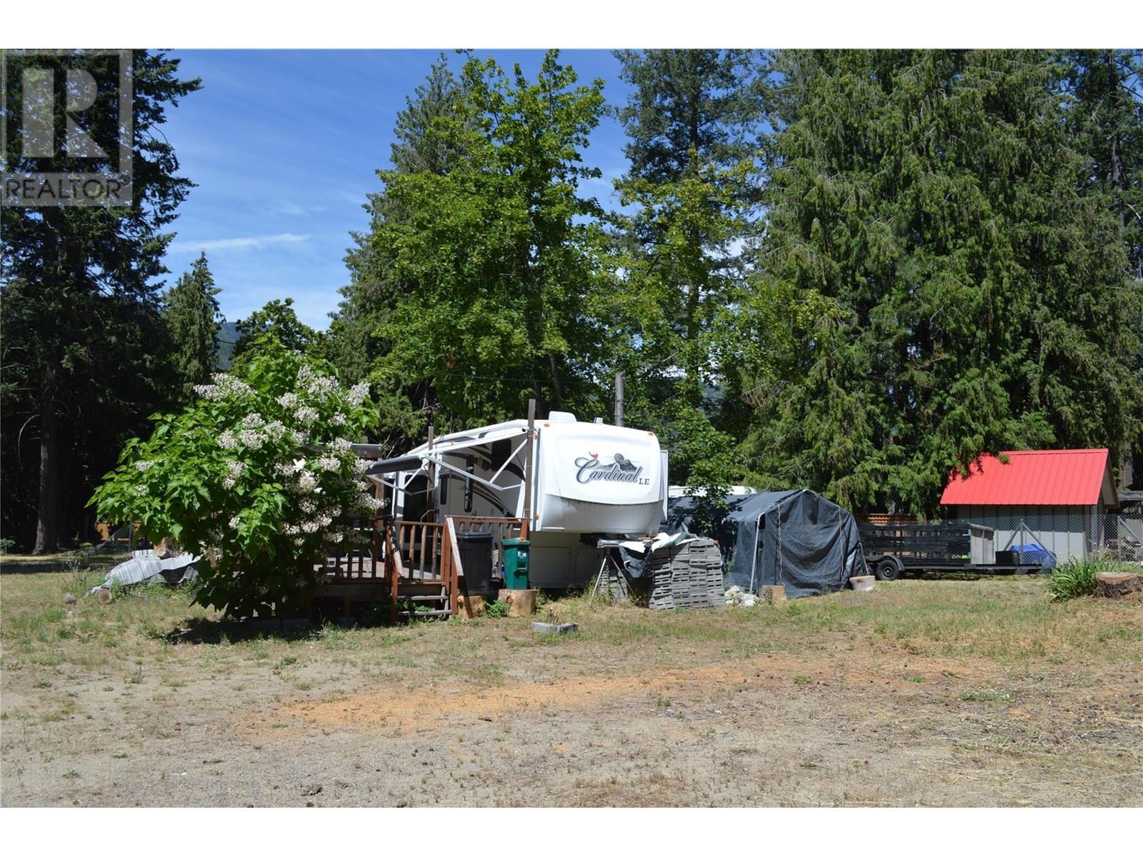 60 Kingsley Road, Christina Lake, BC