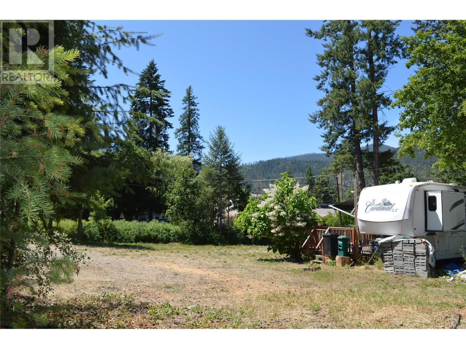 60 Kingsley Road, Christina Lake, BC