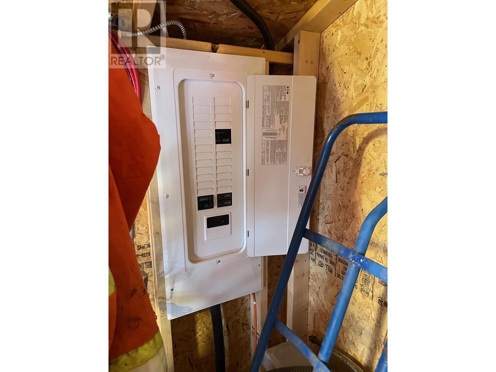 60 Kingsley Road, Christina Lake, BC