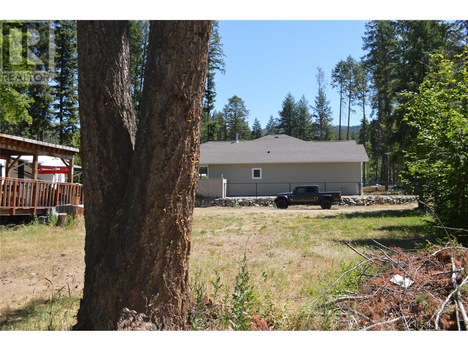 60 Kingsley Road, Christina Lake, BC