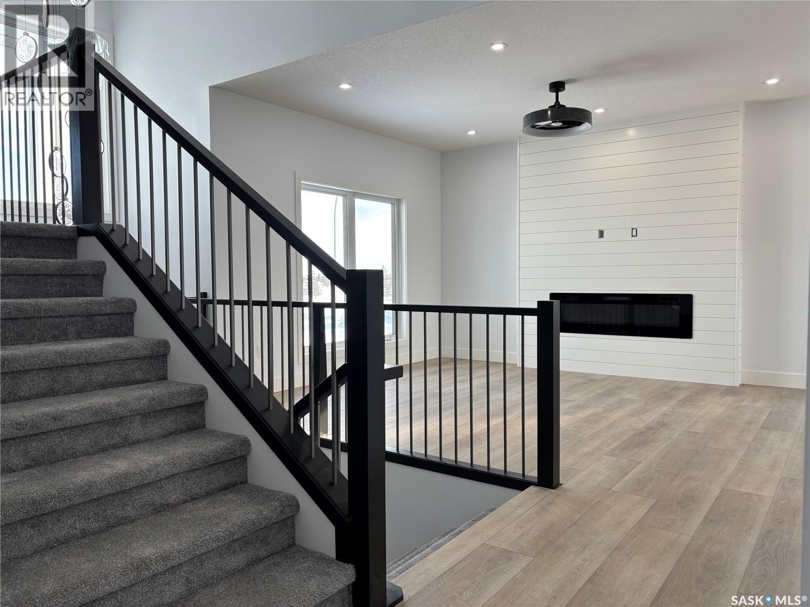 720 Weir Crescent, Warman, SK - Indoor Photo Showing Other Room