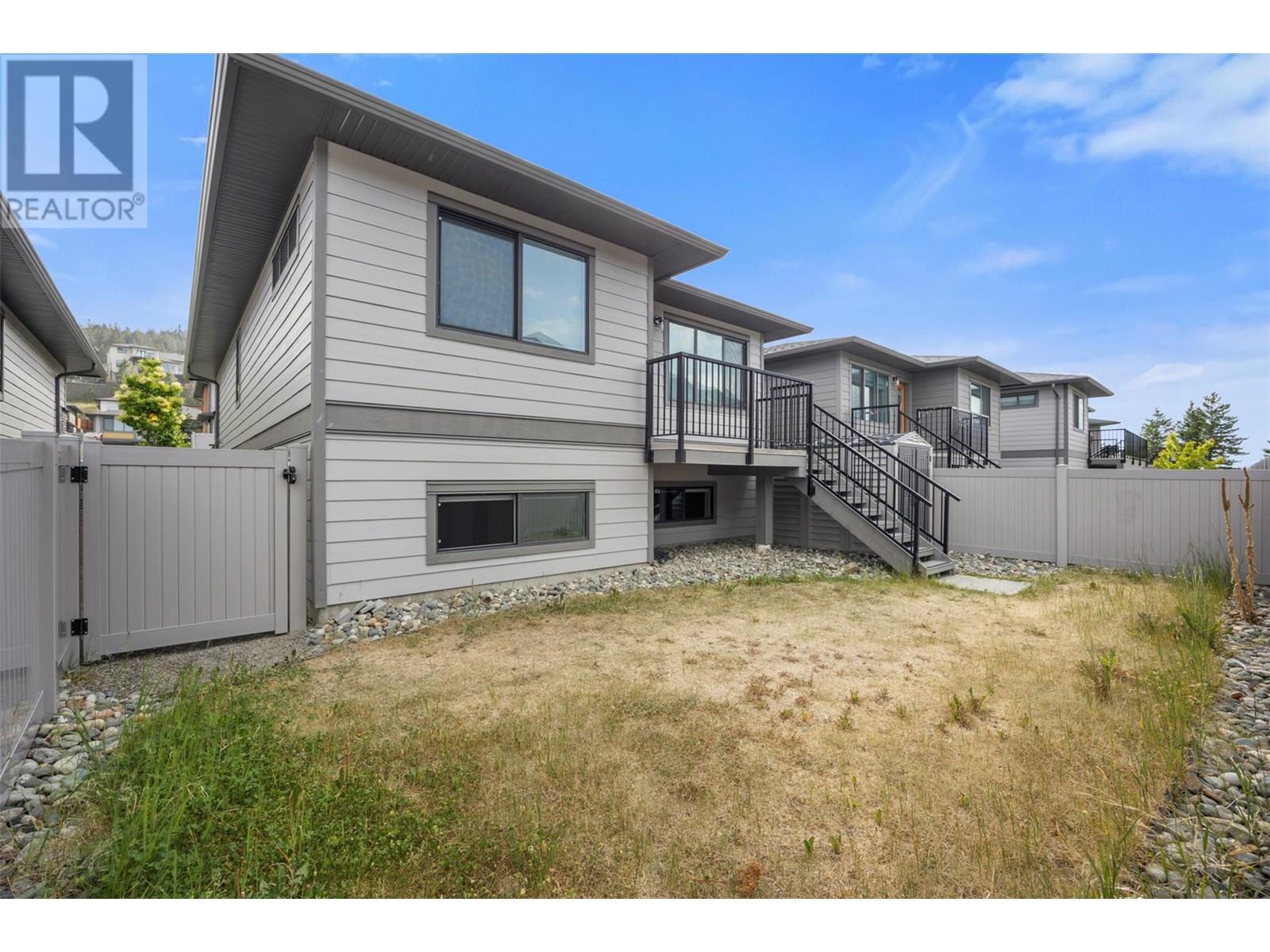 1323 Kinross Place Unit# 105, Kamloops, BC - Outdoor