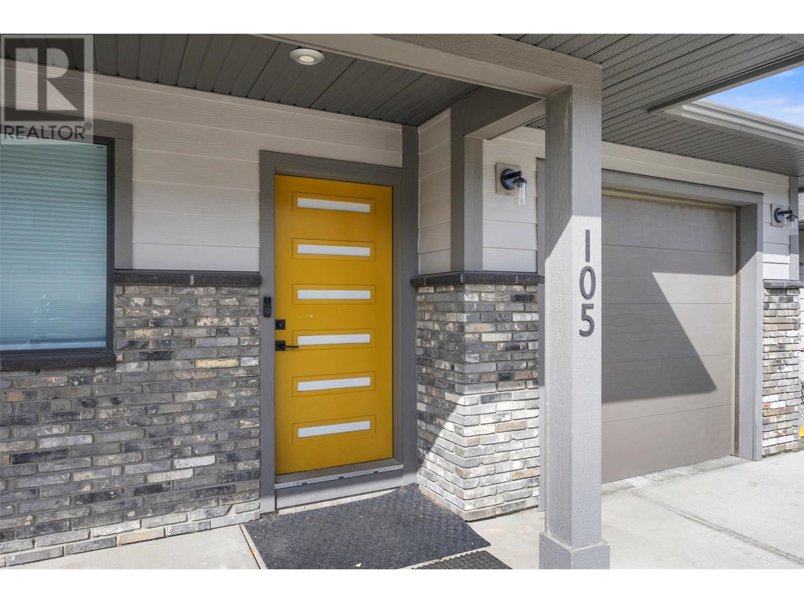 1323 Kinross Place Unit# 105, Kamloops, BC - Outdoor