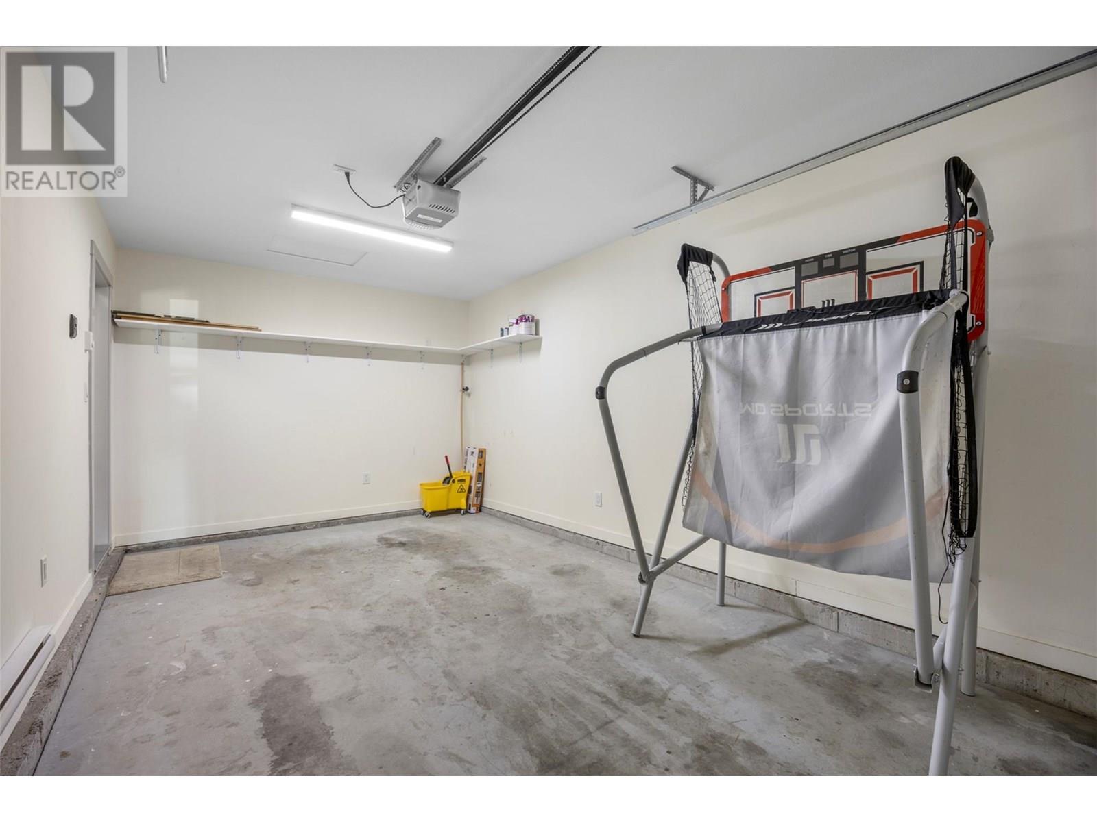 1323 Kinross Place Unit# 105, Kamloops, BC - Indoor Photo Showing Other Room