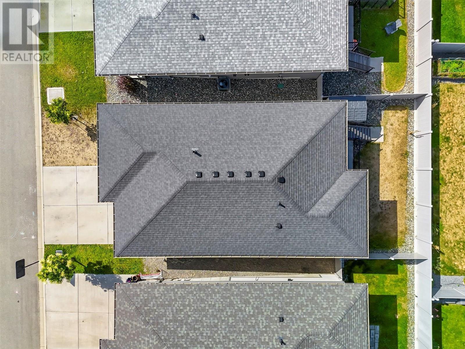 1323 Kinross Place Unit# 105, Kamloops, BC - Outdoor