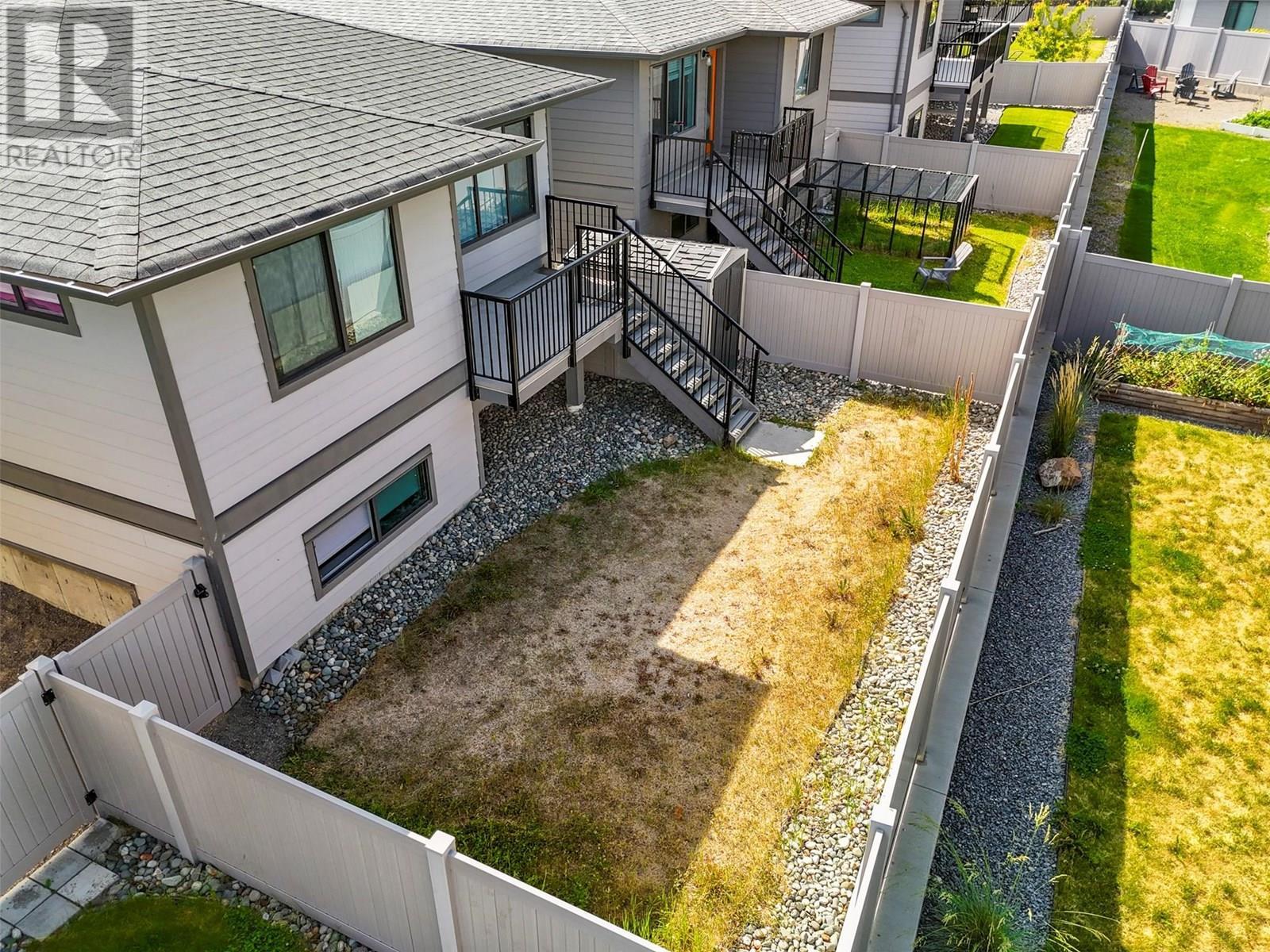 1323 Kinross Place Unit# 105, Kamloops, BC - Outdoor With Exterior