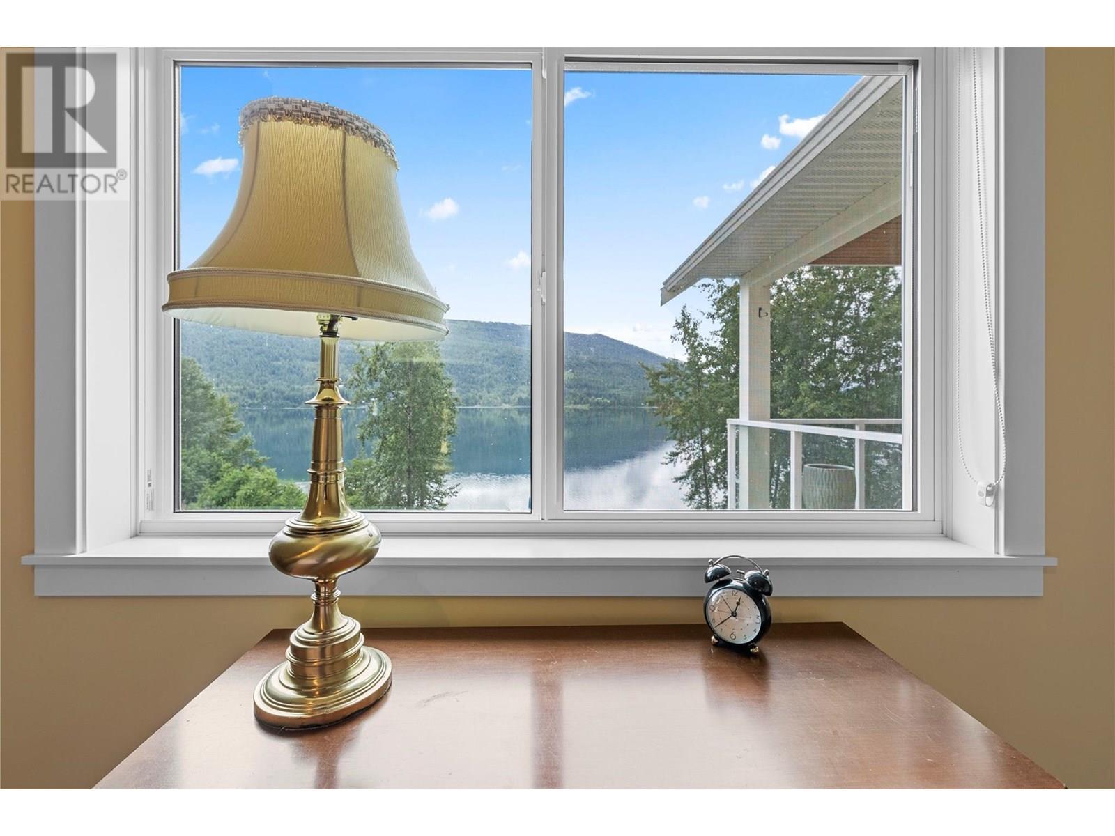 3828 Parri Road, Sorrento, BC - Indoor Photo Showing Other Room