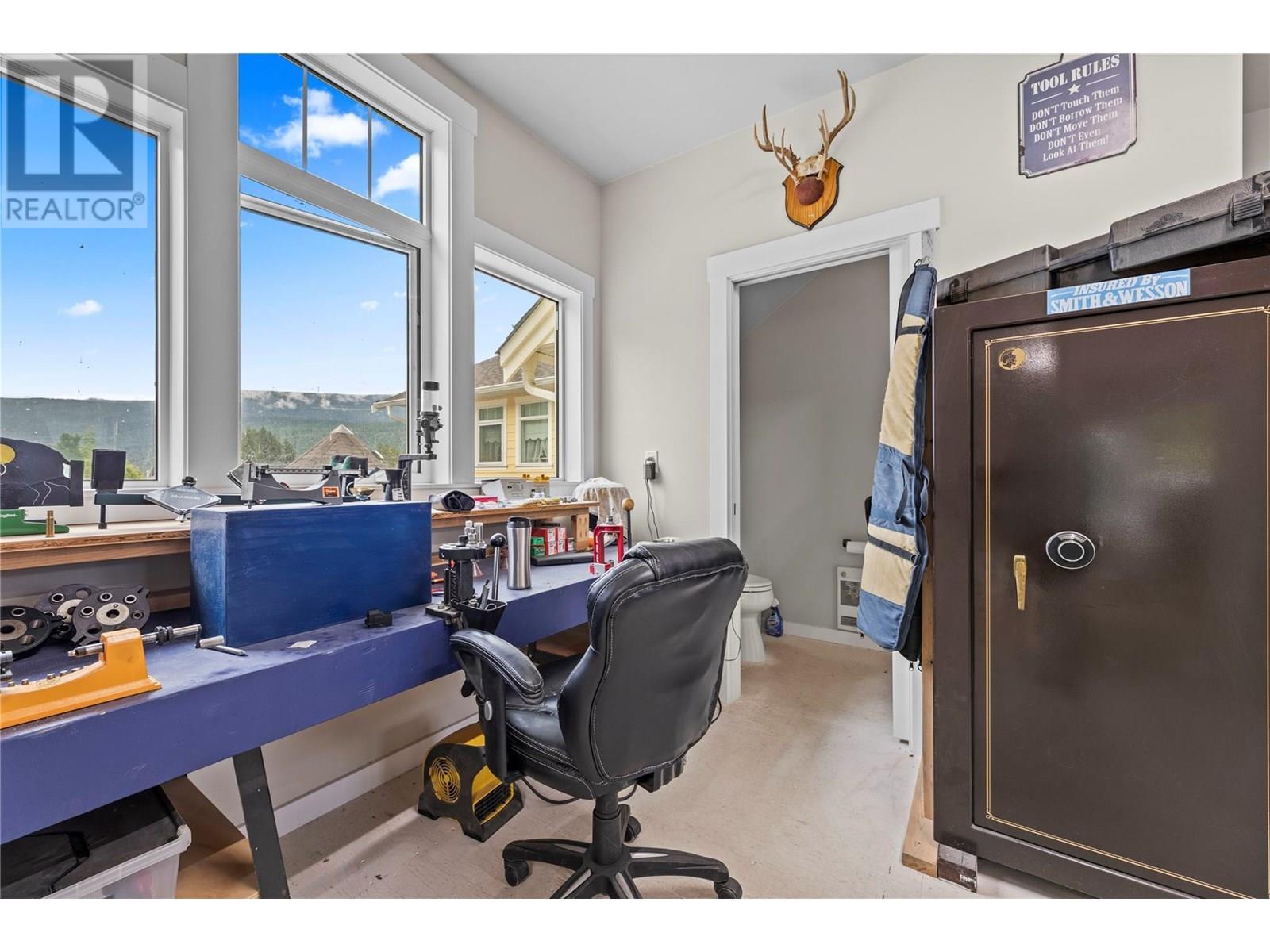 3828 Parri Road, Sorrento, BC - Indoor Photo Showing Office