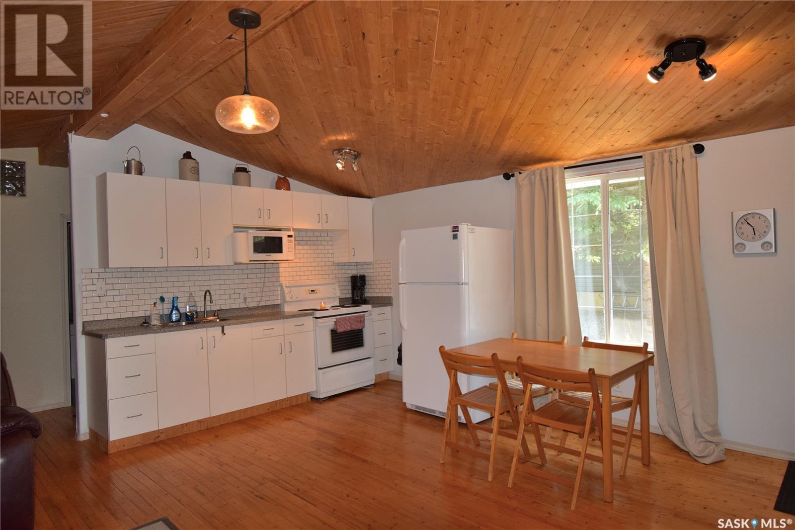 207 Jacobson Drive, Lakeland Rm No. 521, SK - Indoor Photo Showing Kitchen