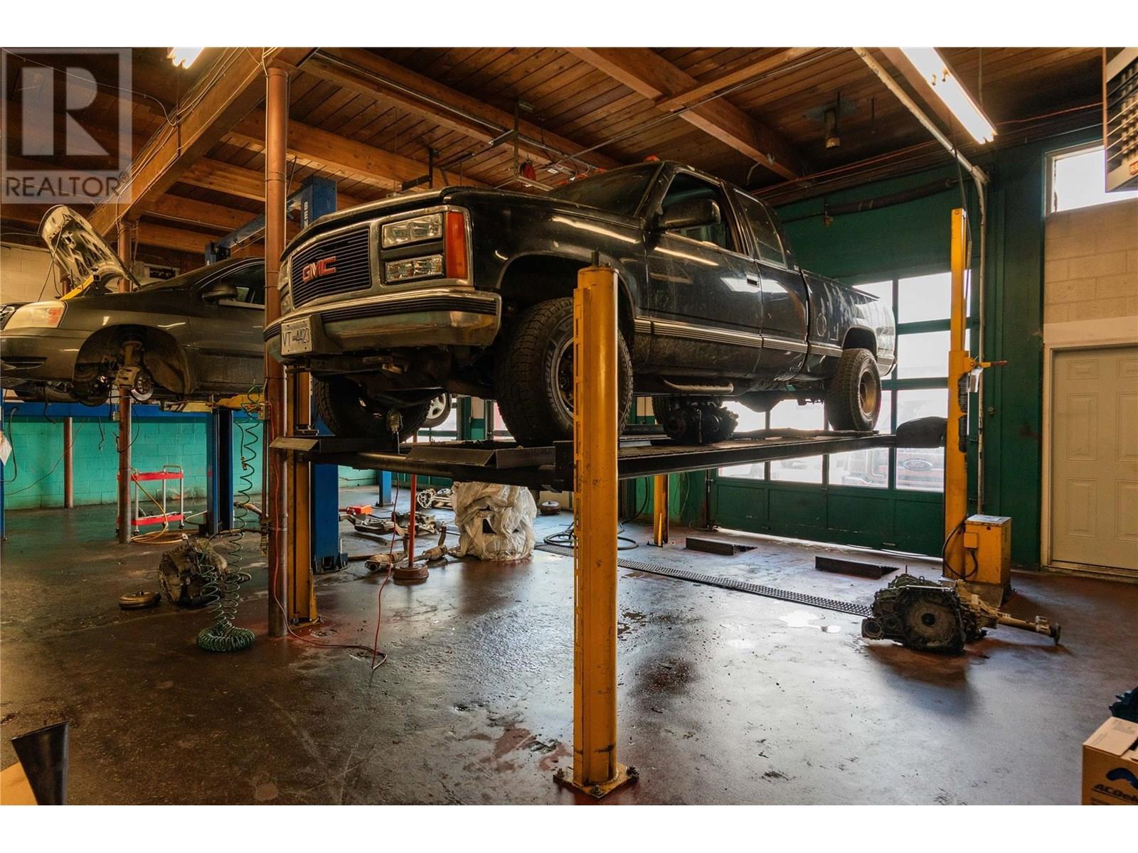 2865 B And 2929 Highway Drive, Trail, BC