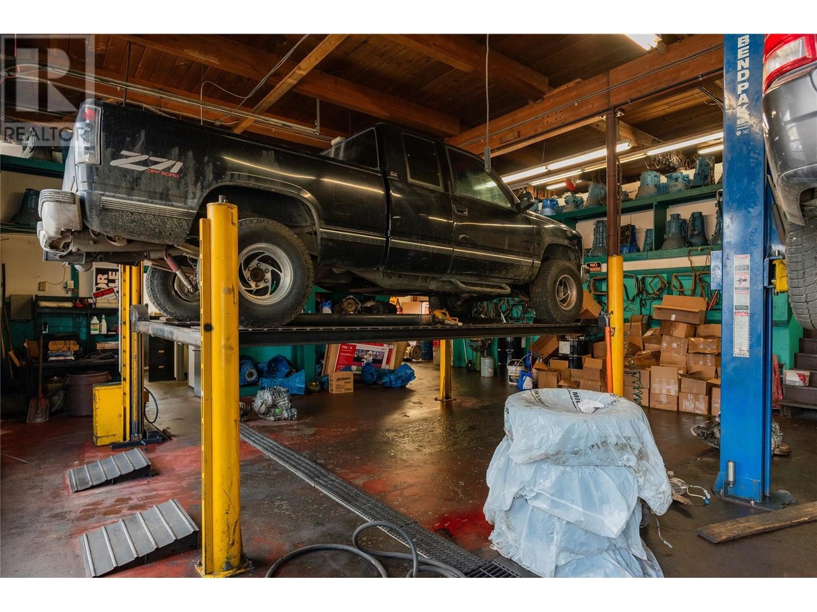 2865 B And 2929 Highway Drive, Trail, BC