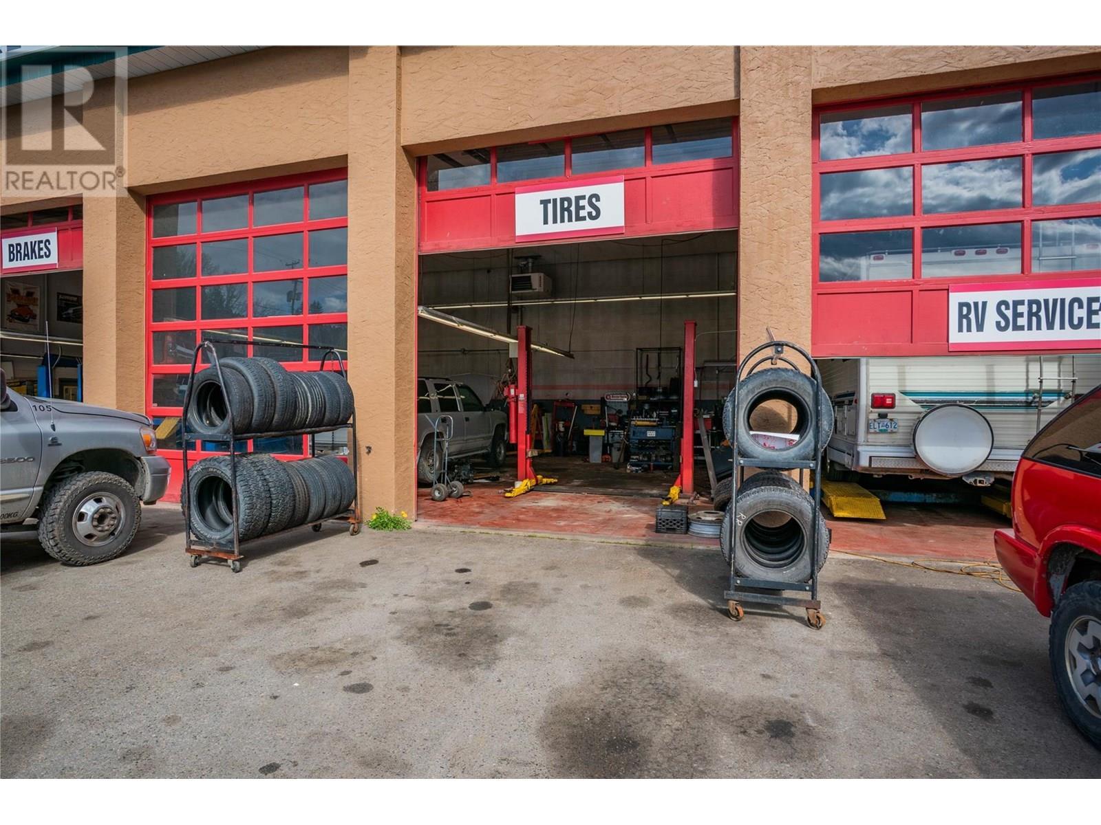 2865 B And 2929 Highway Drive, Trail, BC