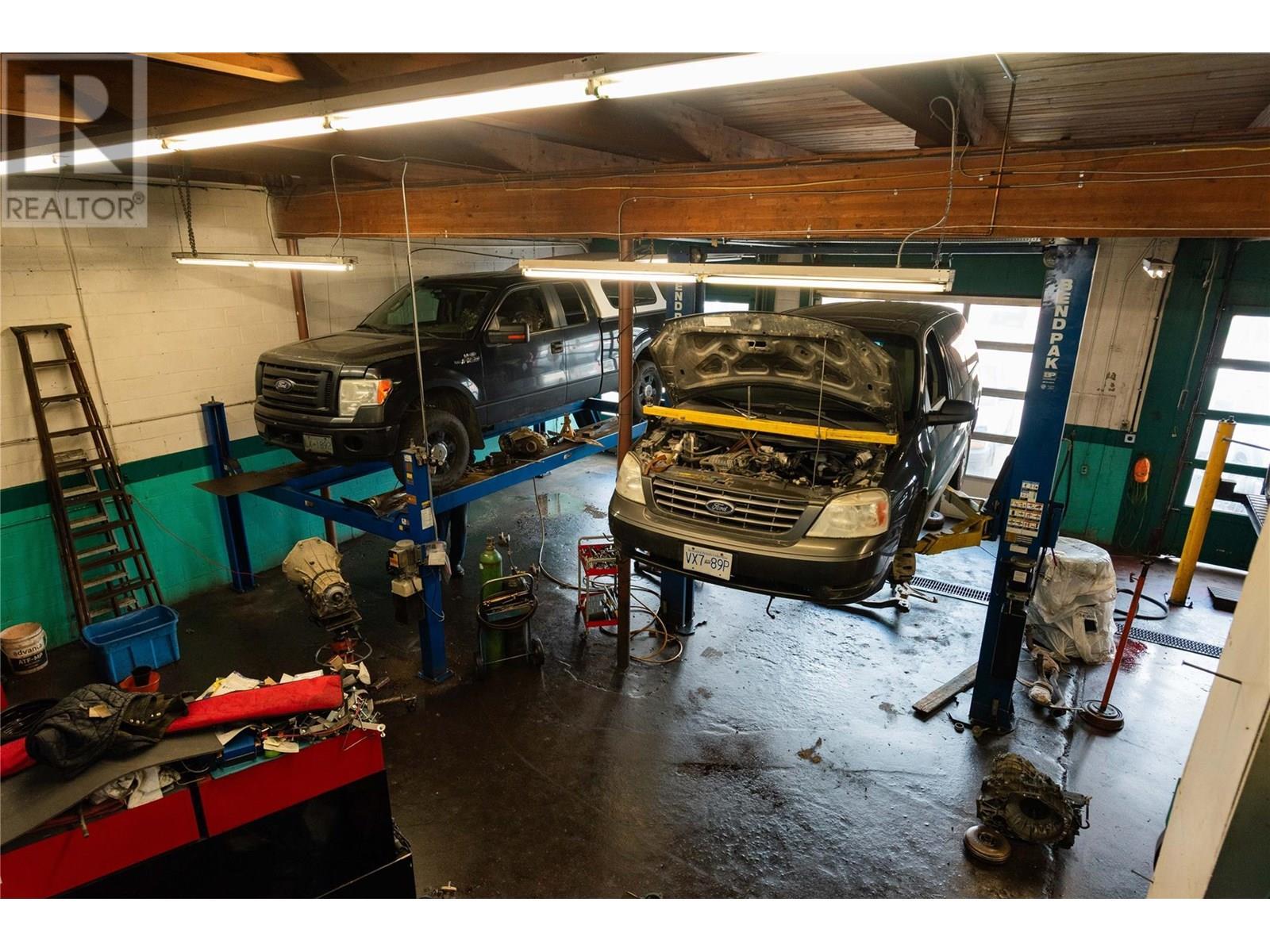 2865 B And 2929 Highway Drive, Trail, BC